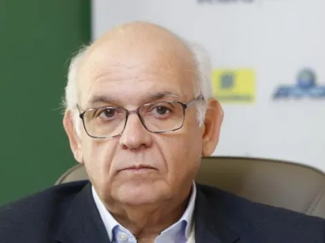 Renato conversa com Romildo e Grêmio se aproxima de atacante “nível Europa”