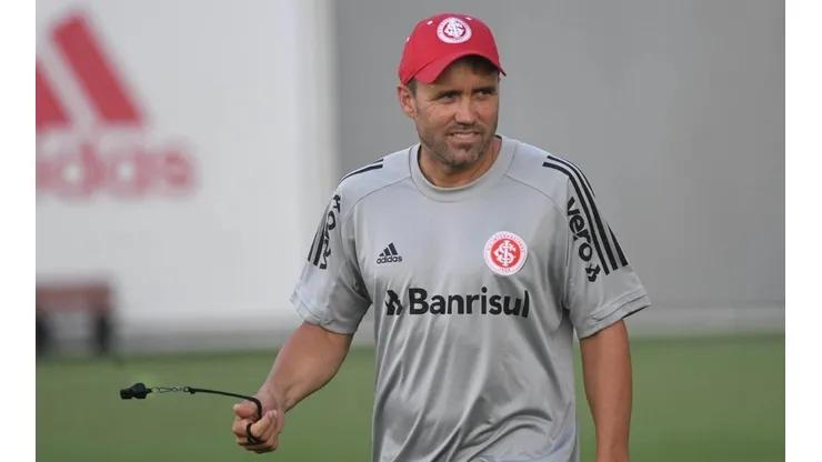 Coudet pediu a contratação do zagueiro - Foto: Ricardo Duarte/Internacional.