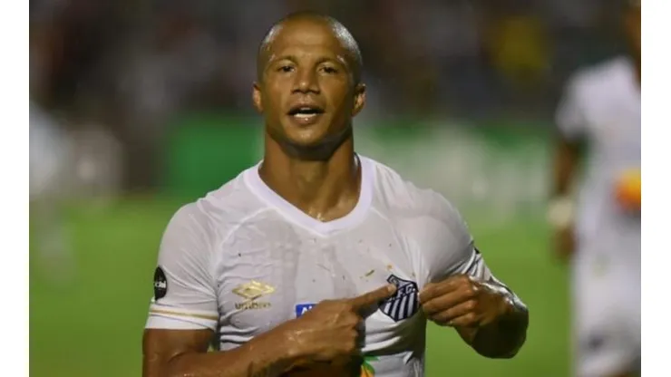 Sánchez debocha da mídia “clubista” e enlouquece com classificação do Santos: “Respeitar é obrigação”