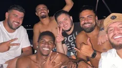 Hugo Souza curte folga em Angra e Nação agita a web com aglomeração