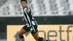 Warley vem recebendo uma atenção especial. Vítor Silva/Botafogo