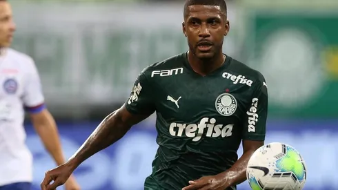 Emerson Santos é bem avaliado e Abel pode mexer no Palmeiras contra o Libertad