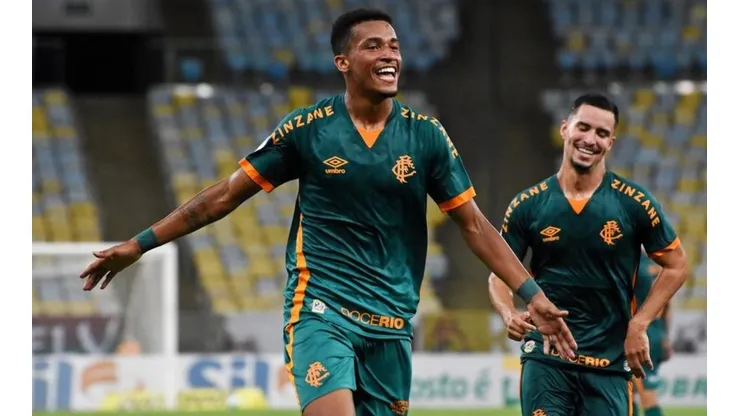 Bittencourt se mostra otimista para renovar com Marcos Paulo