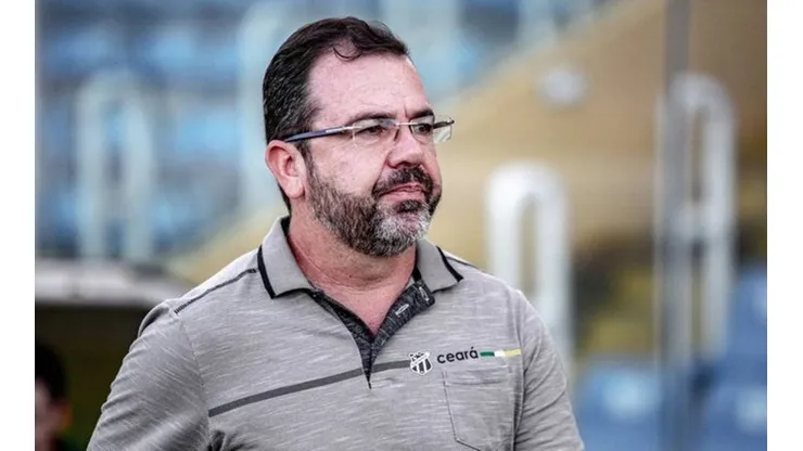 Enderson Moreira larga na frente. Divulgação/Ceará