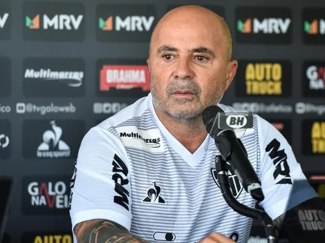 Covid atrapalha Atlético e Sampaoli mexe no time na reta final do Brasileiro