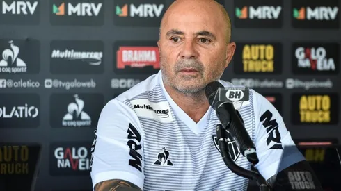 Covid atrapalha Atlético e Sampaoli mexe no time na reta final do Brasileiro