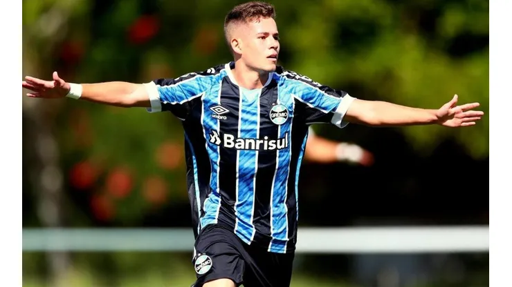 Pedro Lucas vem se destacando na base - Foto: Rodrigo Fatturi/Grêmio.