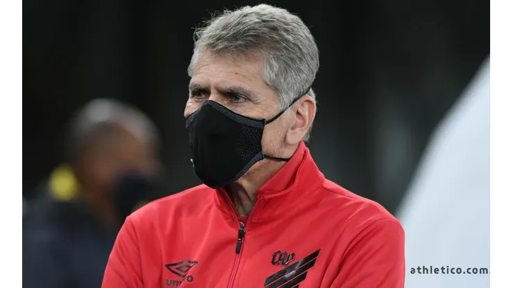 Autuori lamenta derrota do Furacão para o Atlético