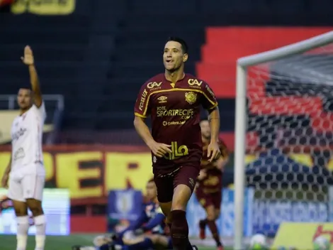 Thiago Neves exalta Leão e quer time ofensivo dentro de casa