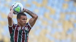 Mario Bittencourt encaminha acordo de lateral-direito para disputar vaga com Calegari