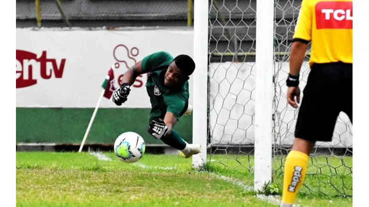 Cayo Felipe sonha em fazer história no Fluminense