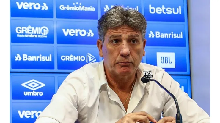Renato tem muita moral no Tricolor — FOTO: LUCAS UEBEL/GREMIO FBPA