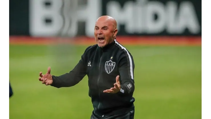 Sérgio Coelho rasga elogios a Sampaoli