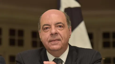 Nelson Mufarrej adota estratégia ousada para evitar mais um rebaixamento do Botafogo