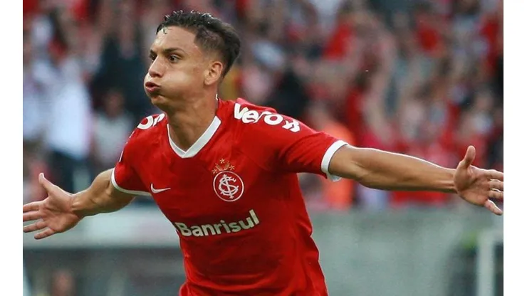 Sarrafiore tem situação complicada no Coritiba e Inter toma ciência do futuro do argentino