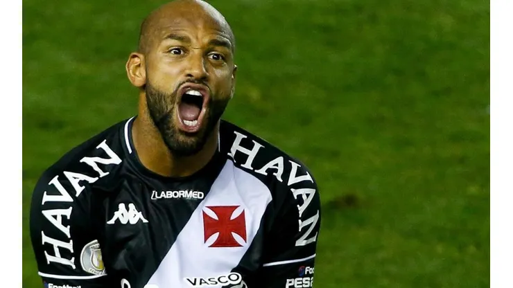 Sá Pinto perde a paciência e Fellipe Bastos encabeça faxina de 6 nomes no Vasco