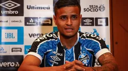 Éverton foi muito criticado no Twitter - Foto: Lucas Uebel/Grêmio.