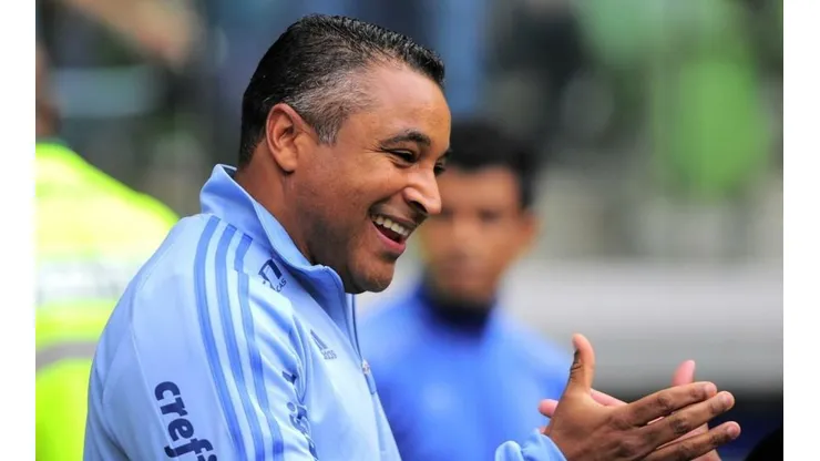 Roger Machado surpreende e diz que aceitaria treinar o Internacional