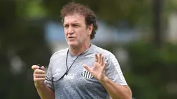 Cuca está prestigiado no Alvinegro Praiano — Foto: Ivan Storti/Santos FC