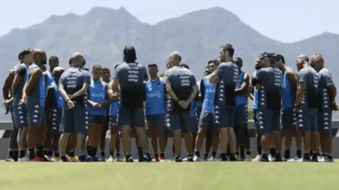 Torcida invade CT do Vasco e cobra reação; Sá Pinto chama a responsabilidade: “Quando eu não tiver condições, sou o primeiro a ir embora