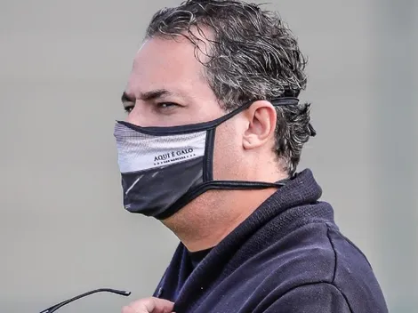 Lateral sofre lesão no joelho e pressiona Mattos no Atlético-MG