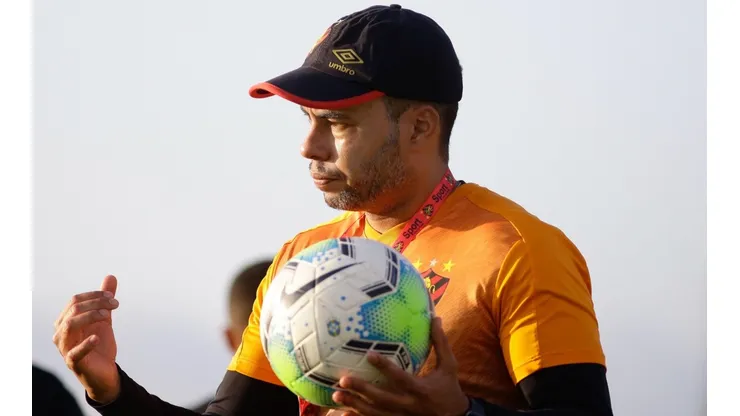 Atacante peça-chave do Sport rompe ligamentos e não joga mais em 2020