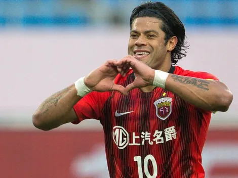 Mattos busca "chapéu" no Palmeiras para fechar com Hulk