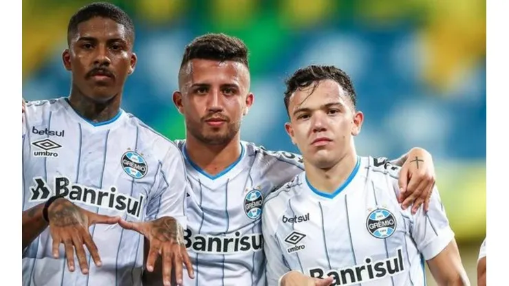 Romildo nega venda de guri do Grêmio por R$ 93 milhões nessa janela