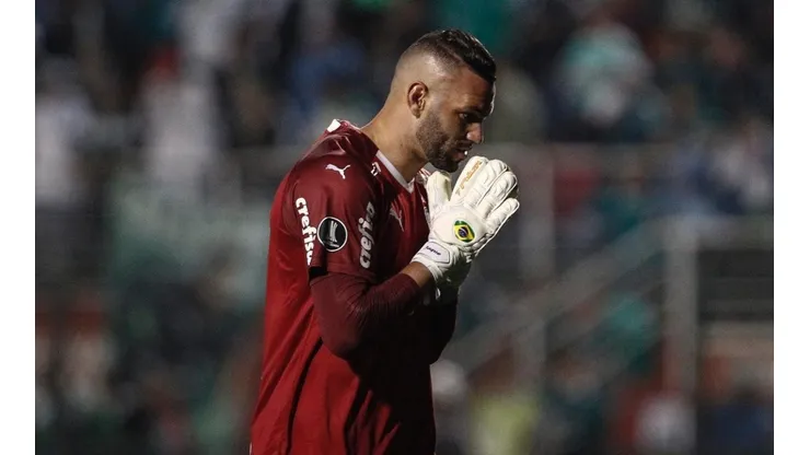 Weverton em ação pelo Verdão — Foto: Getty Images