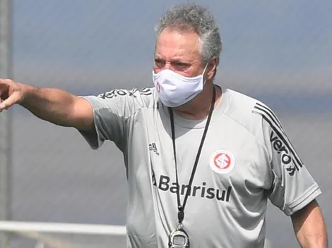 Ídolo do Internacional sai em defesa de Abel, que já acumula 4 derrotas
