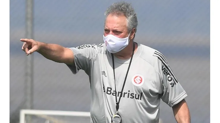 Abel está muito pressionado no cargo - Foto: Ricardo Duarte/Internacional.