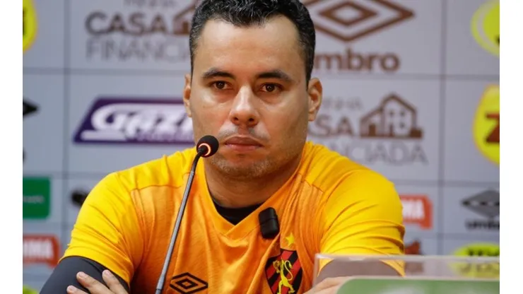 Jair Ventura elogia partida do Sport contra o São Paulo