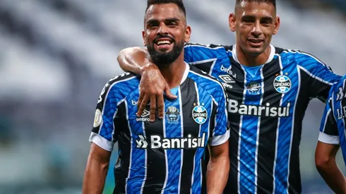 Maicon: marcou contra o Goiás (Foto: Lucas Uebel/Grêmio/Divulgação)