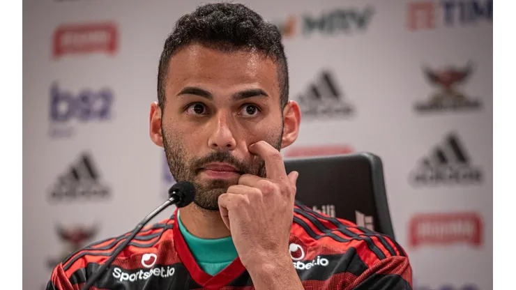 Médico Márcio Tannure explica cirurgia de Thiago Maia