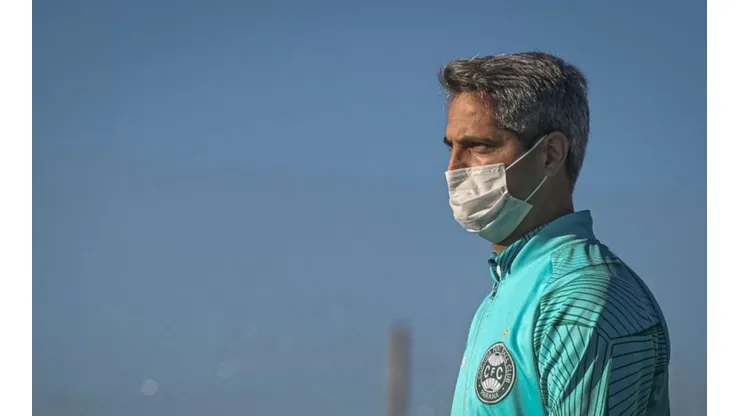 Atleta deve permanecer no elenco de Rodrigo Santana. Coritiba/Divulgação