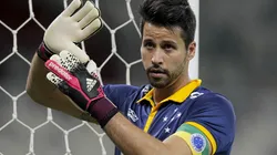 Goleiro Fábio puxa a fila dos pendurados do Cruzeiro; equipe pode ficar desfigurada