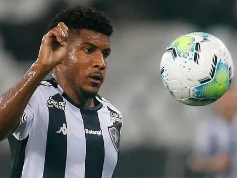 Com Rhuan entre os titulares, Botafogo está escalado contra o Flamengo