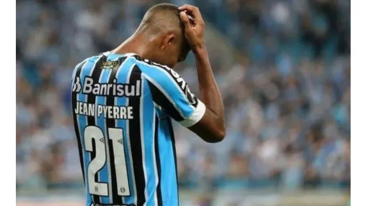 Jean Pyerre antecipa DM e dá as novas à torcida do Grêmio após lesão