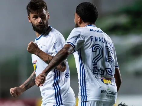 Felipão destaca atuações de Sóbis e outros dois jogadores