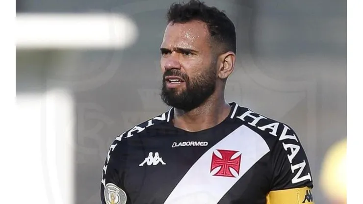 Castán não foge da raia no Vasco e rebate: "Vontade aqui nunca faltou"