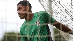 Mário Bittencourt atualiza situação de renovação de Marcos Paulo