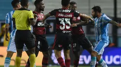 Flamengo x Racing se enfrentam neste momento, em jogo que define uma vaga nas quartas de final da Libertadores.
