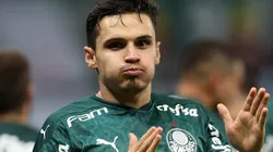 Veiga acabou levando um lindo drible. Cesar Greco/Palmeiras