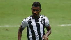 Kalou em ação pelo Botafogo — Foto: Getty Images