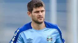 Maicon ficará no banco. Lucas Uebel / Grêmio/Divulgação