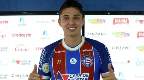 Ramírez dá seu cartão de visitas e anima torcida do Bahia