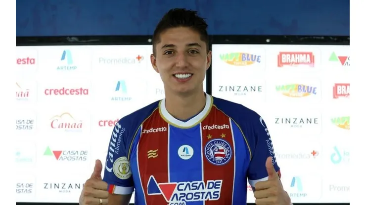 Ramírez dá seu cartão de visitas e anima torcida do Bahia