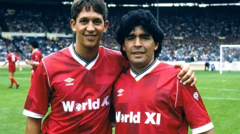Gary Lineker e Diego Maradona em 1987, em jogo do Centenário da Liga de Futebol em Wembley