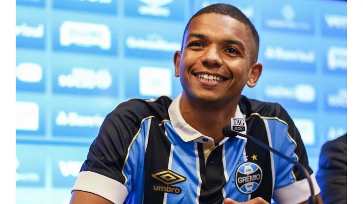 Com Braz na zaga e dúvida nas laterais, Grêmio está escalado