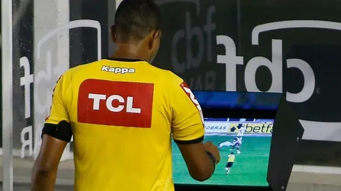 Reclamação de Raí surte efeito e CBF culpa comunicação do VAR por confusão contra o Ceará